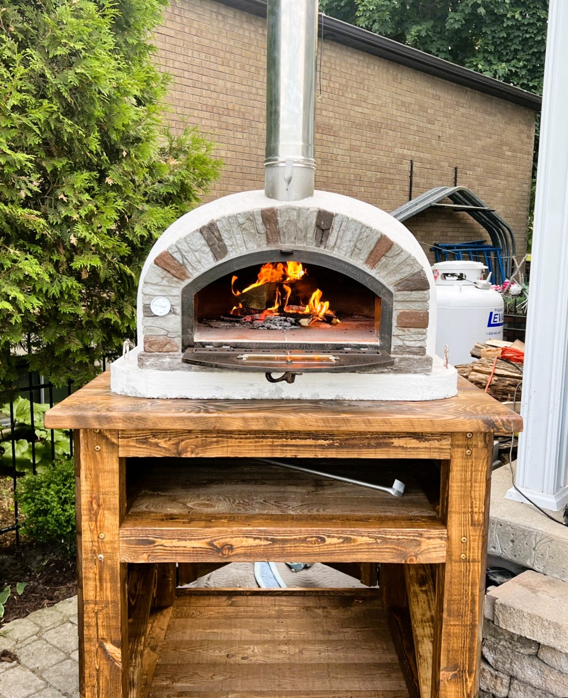 Authentic Pizza Ovens Buena Ventura "Preto" Premium Pizza Oven