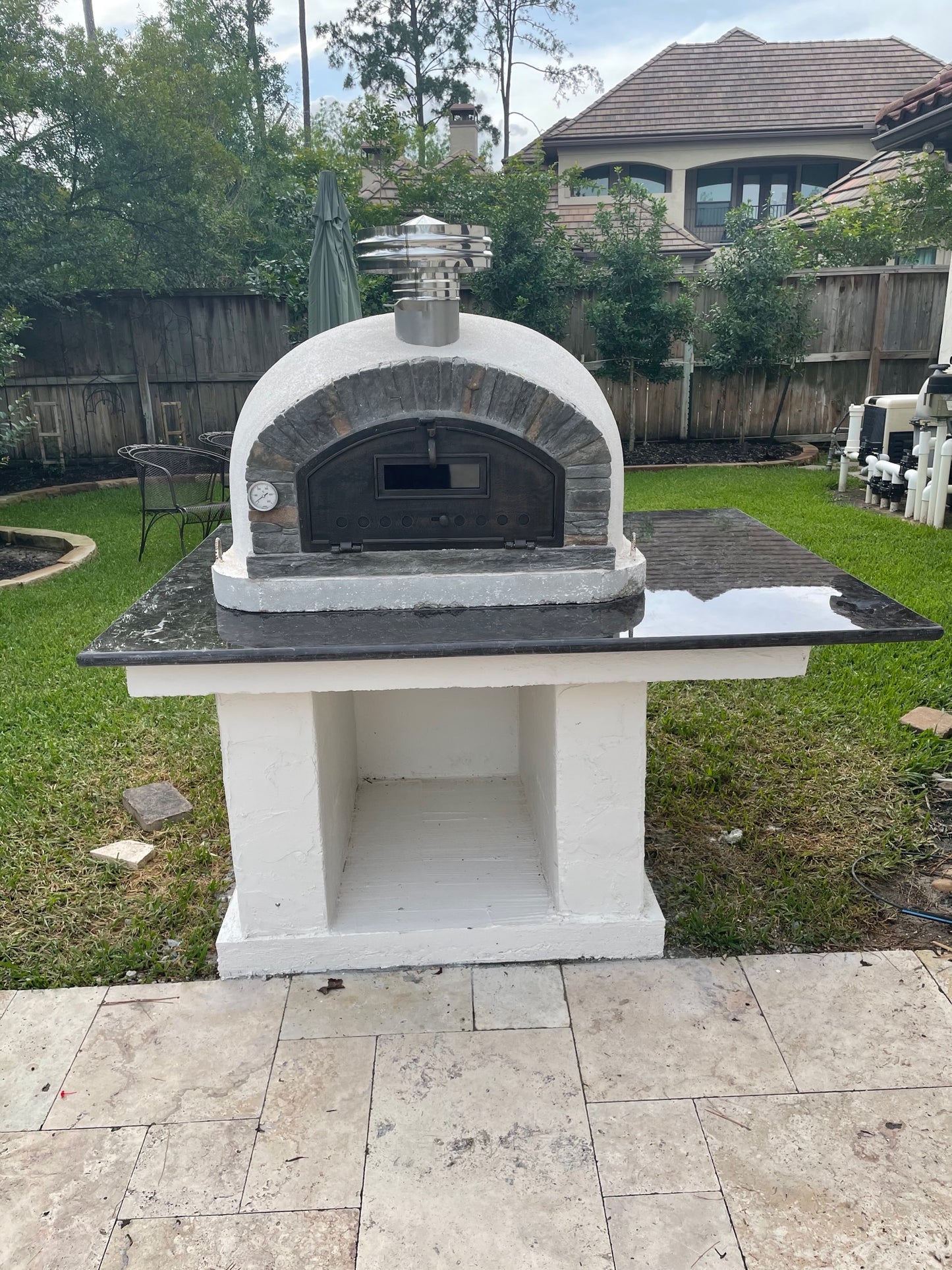 Authentic Pizza Ovens Buena Ventura "Preto" Premium Pizza Oven
